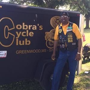 Meet your Posher, Tracy